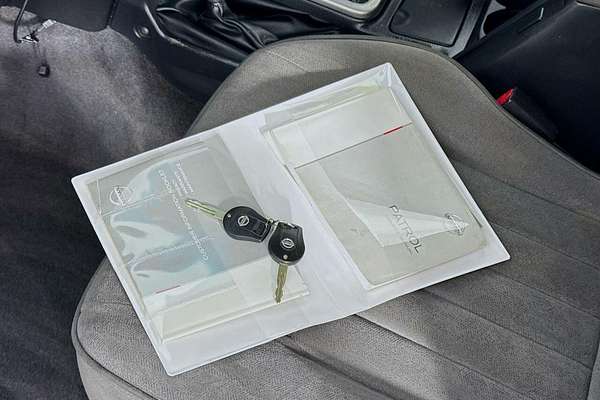 2014 Nissan Patrol ST Y61