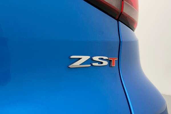 2024 MG ZST Essence