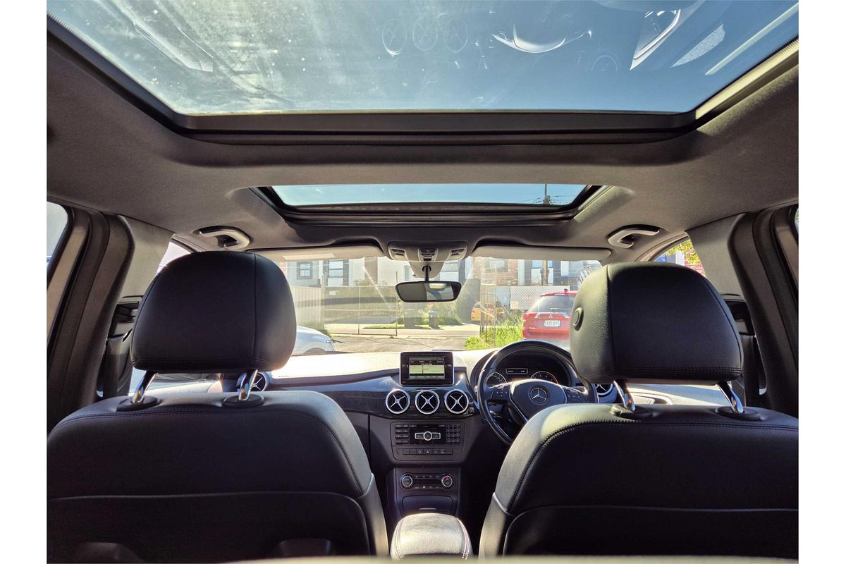2014 Mercedes-Benz B-Class B200 W246