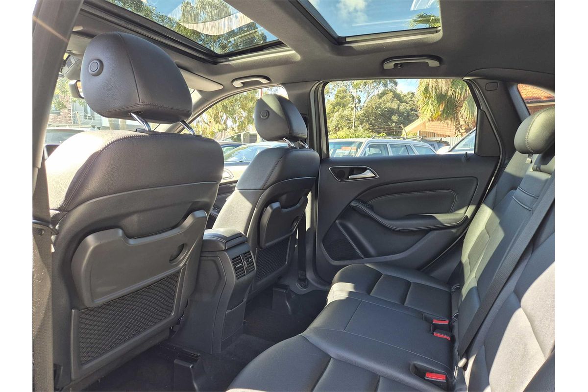 2014 Mercedes-Benz B-Class B200 W246