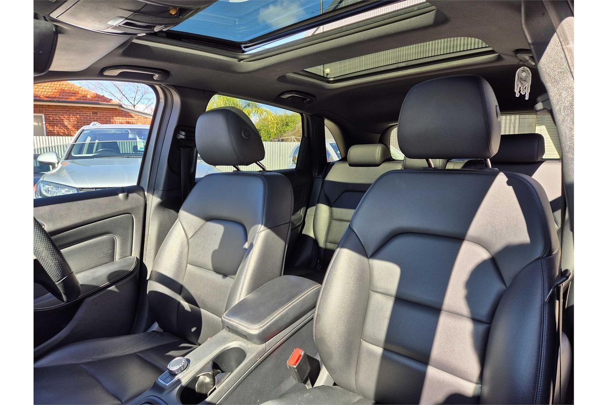 2014 Mercedes-Benz B-Class B200 W246