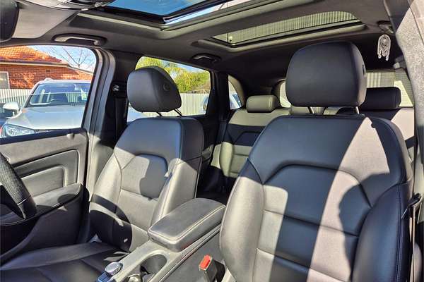 2014 Mercedes-Benz B-Class B200 W246