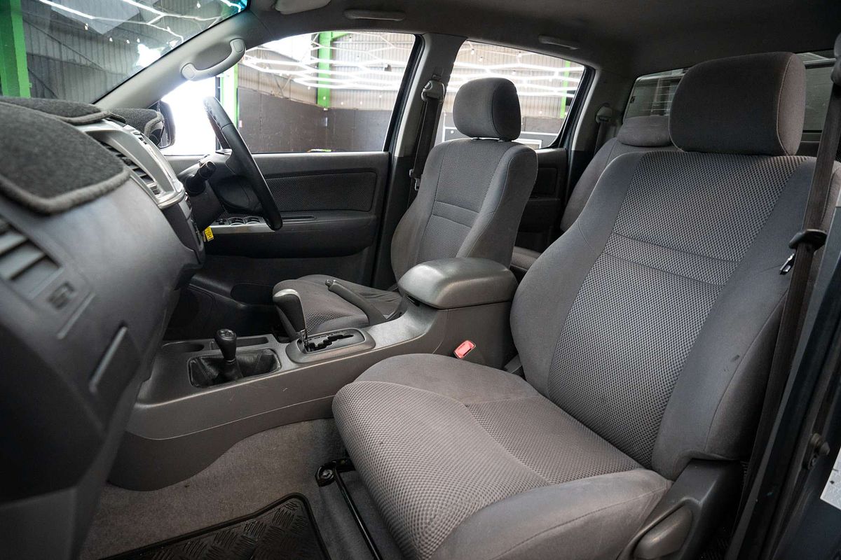 2012 Toyota Hilux SR5 KUN26R 4X4