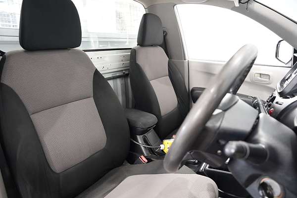 2013 Mitsubishi Triton GLX MN Rear Wheel Drive