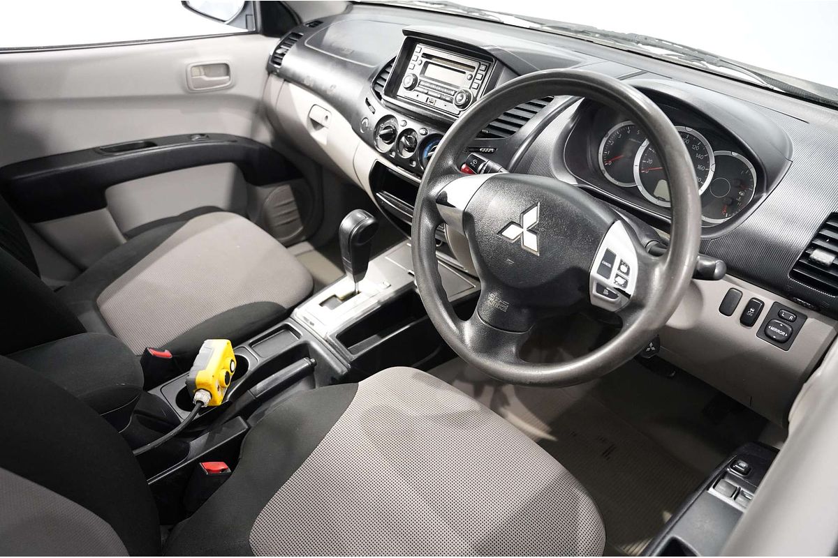 2013 Mitsubishi Triton GLX MN Rear Wheel Drive