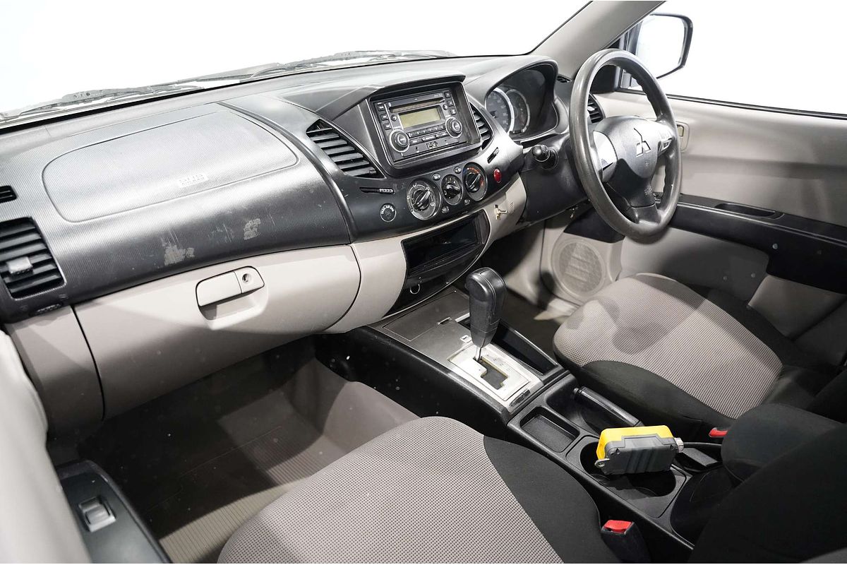2013 Mitsubishi Triton GLX MN Rear Wheel Drive
