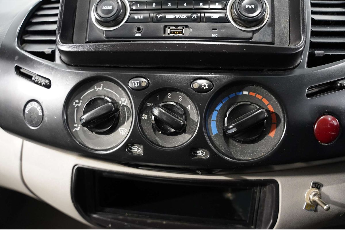2013 Mitsubishi Triton GLX MN Rear Wheel Drive