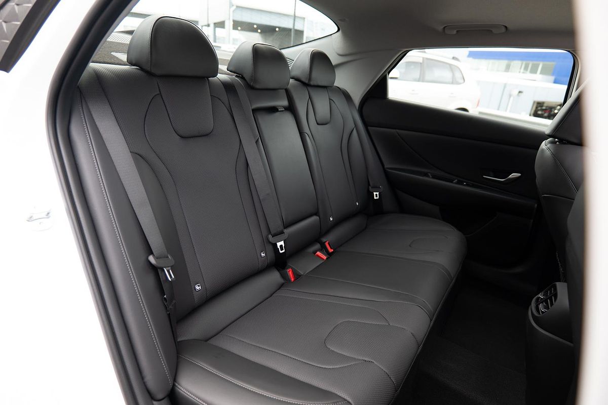 2025 Hyundai i30 Premium CN7.V2