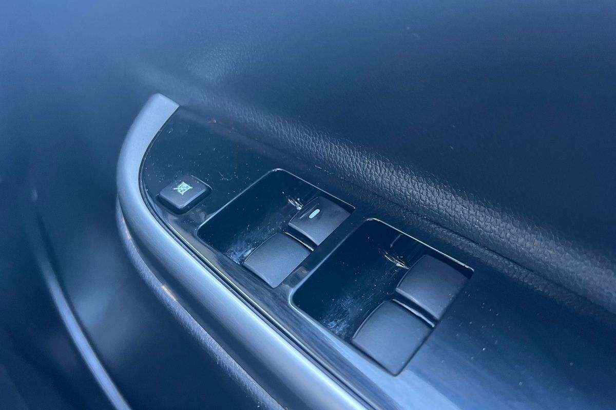 2021 Mitsubishi Triton GSR MR 4X4