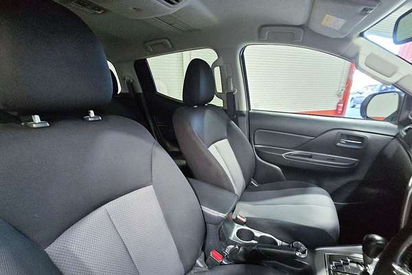 2020 Mitsubishi Triton GLX-R MR 4X4