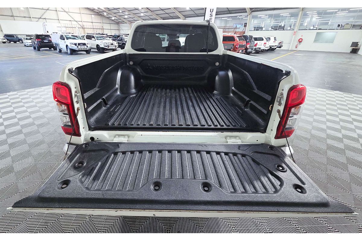 2020 Mitsubishi Triton GLX-R MR 4X4