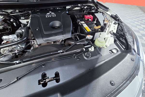 2020 Mitsubishi Triton GLX-R MR 4X4