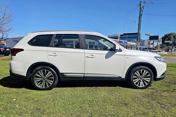 2018 Mitsubishi Outlander ES ZL