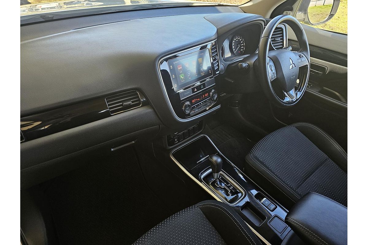 2018 Mitsubishi Outlander ES ZL