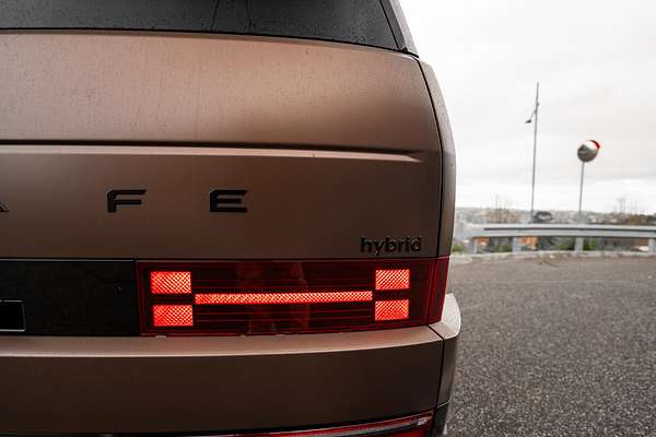 2025 Hyundai Santa Fe Hybrid Calligraphy MX5.V1