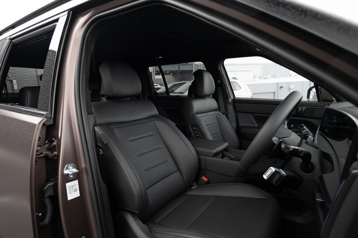 2025 Hyundai Santa Fe Hybrid Calligraphy MX5.V1