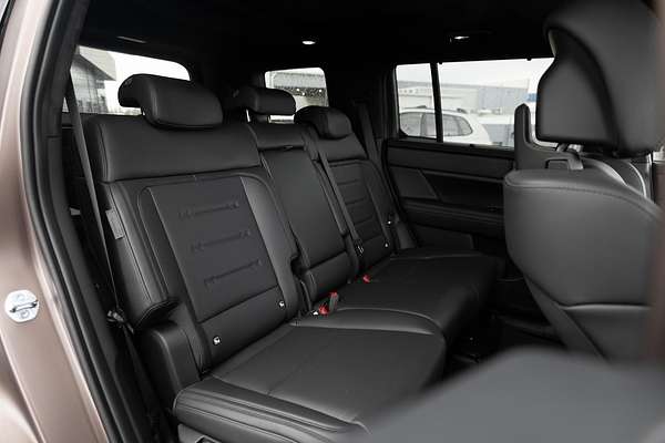 2025 Hyundai Santa Fe Hybrid Calligraphy MX5.V1