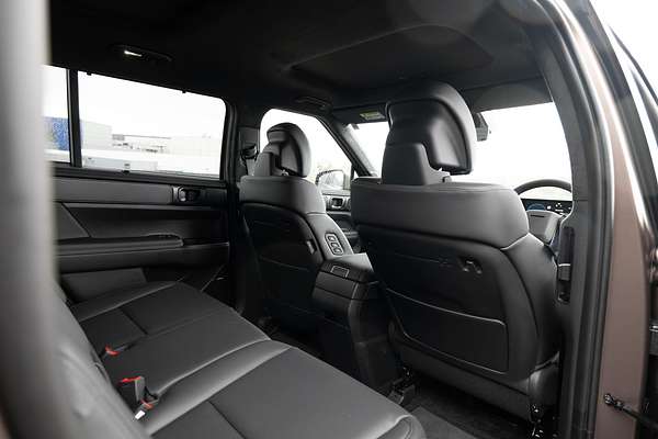 2025 Hyundai Santa Fe Hybrid Calligraphy MX5.V1