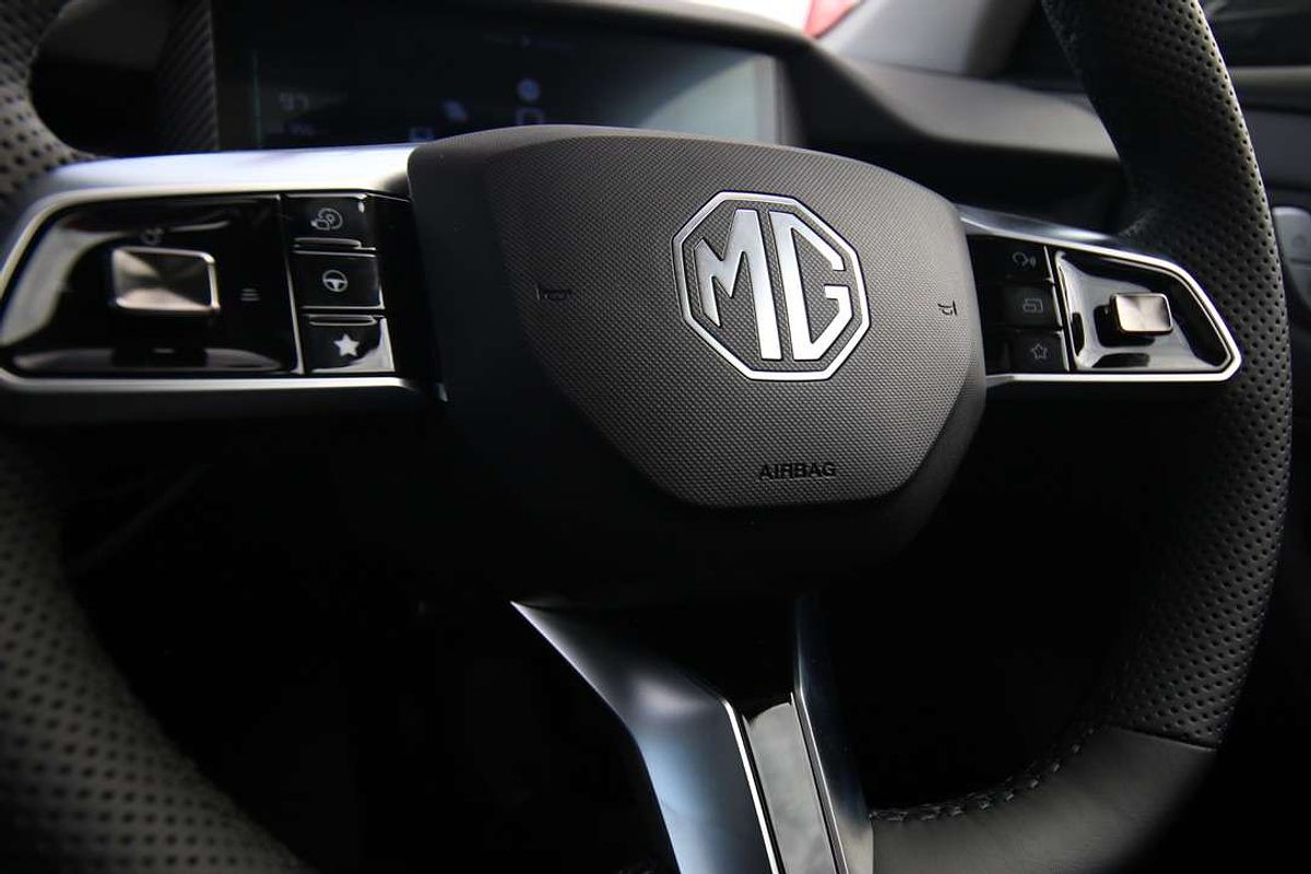 2025 MG MG5 Essence