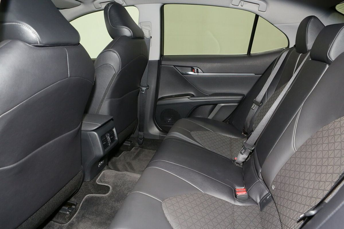 2023 Toyota Camry SX AXVH70R