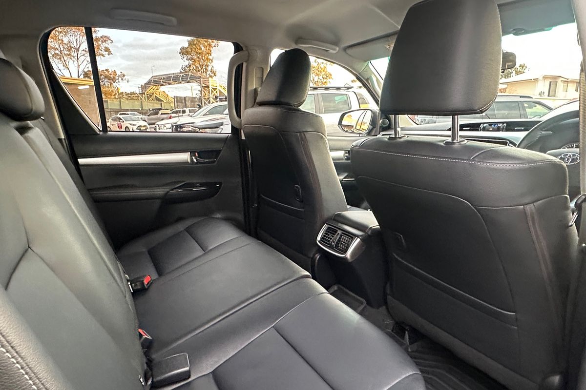 2020 Toyota Hilux Hilux 4x4 SR5 2.8L T Diesel Automatic Double Cab
