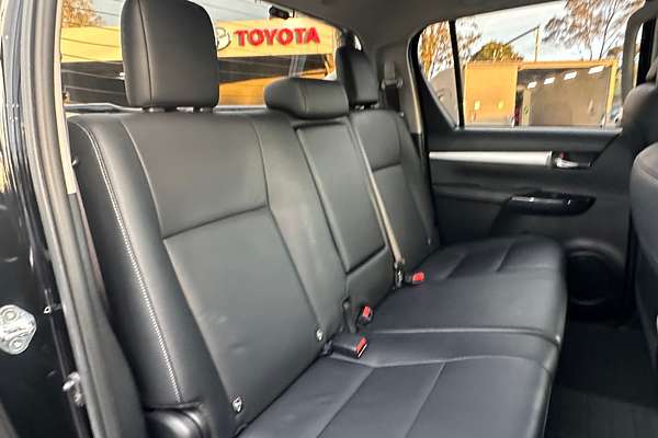 2020 Toyota Hilux Hilux 4x4 SR5 2.8L T Diesel Automatic Double Cab
