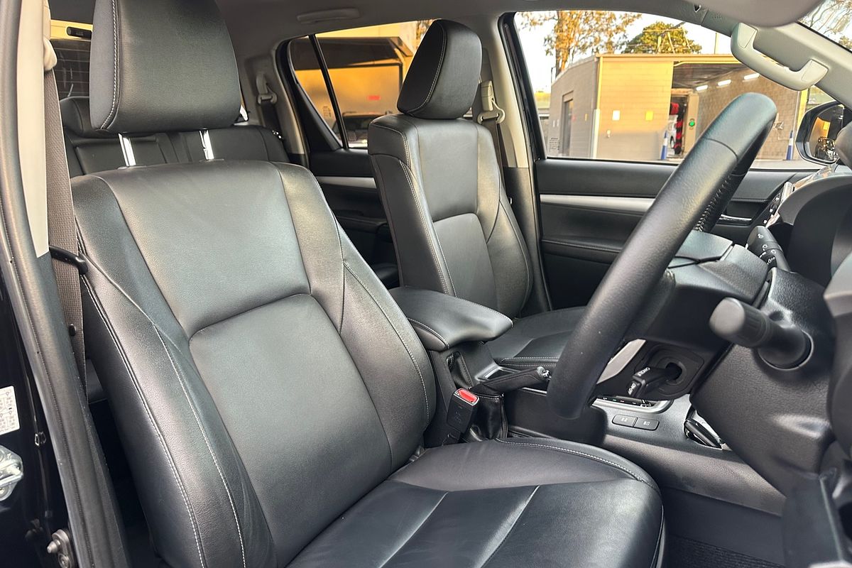 2020 Toyota Hilux Hilux 4x4 SR5 2.8L T Diesel Automatic Double Cab