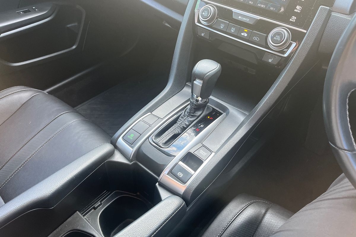 2018 Honda Civic VTi-S LUXE 10th Gen