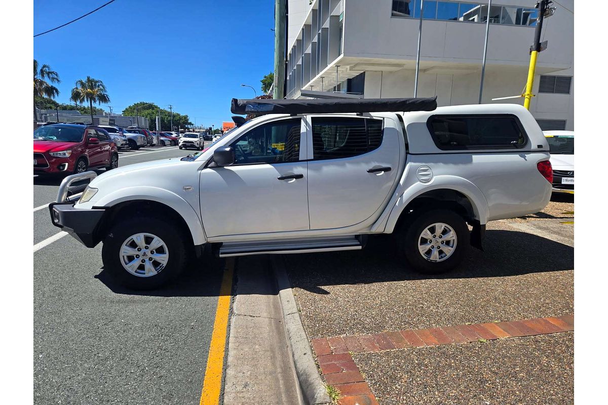2015 Mitsubishi Triton GLX MQ 4X4