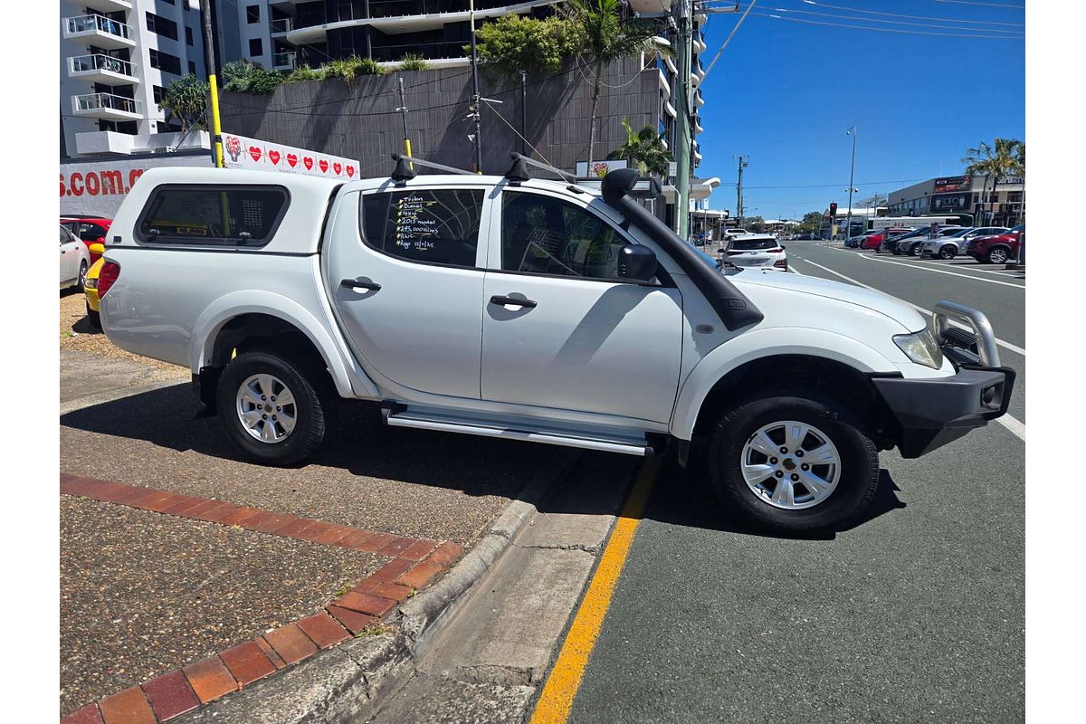 2015 Mitsubishi Triton GLX MQ 4X4