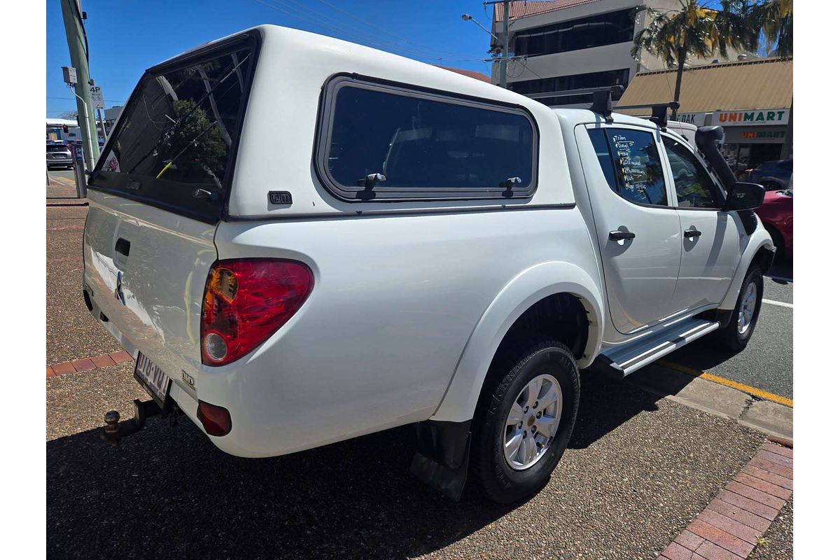 2015 Mitsubishi Triton GLX MQ 4X4
