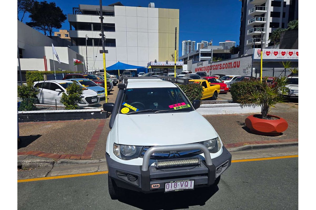 2015 Mitsubishi Triton GLX MQ 4X4