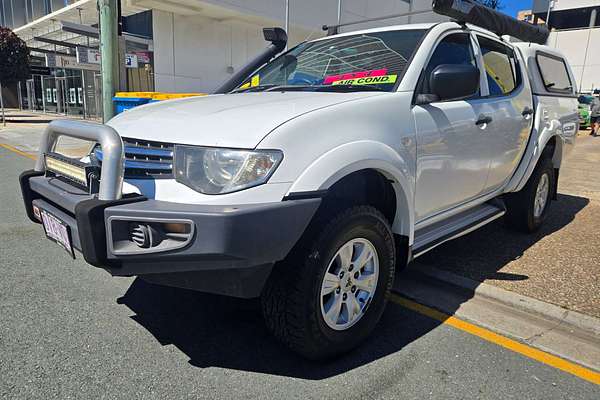2015 Mitsubishi Triton GLX MQ 4X4