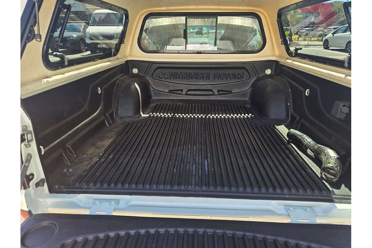 2015 Mitsubishi Triton GLX MQ 4X4