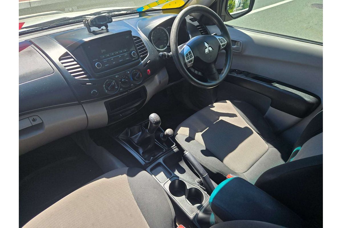 2015 Mitsubishi Triton GLX MQ 4X4