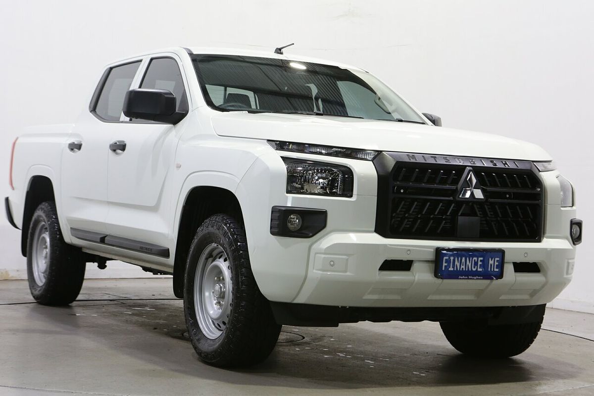 2024 Mitsubishi Triton GLX MV 4X4