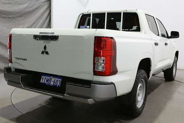 2024 Mitsubishi Triton GLX MV 4X4
