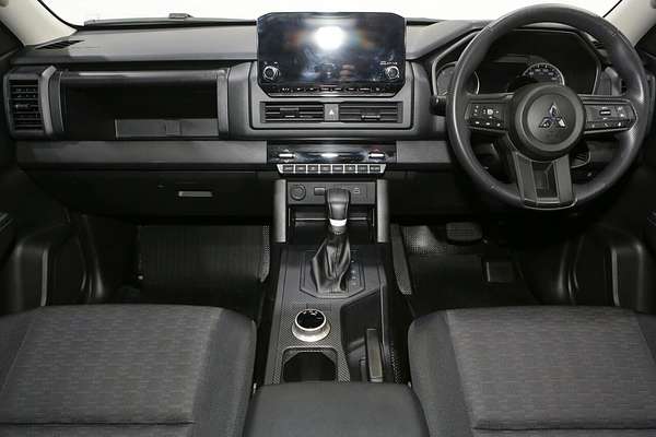 2024 Mitsubishi Triton GLX MV 4X4