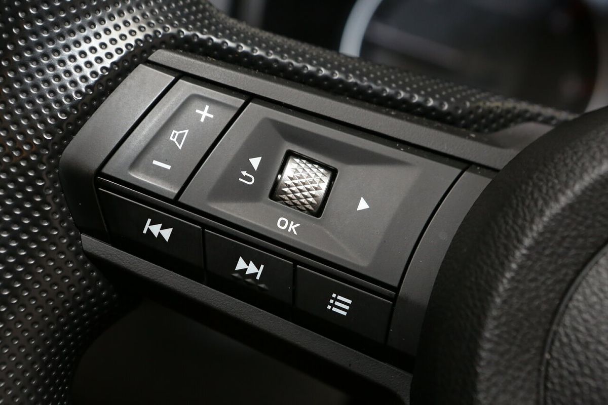 2024 Mitsubishi Triton GLX MV 4X4