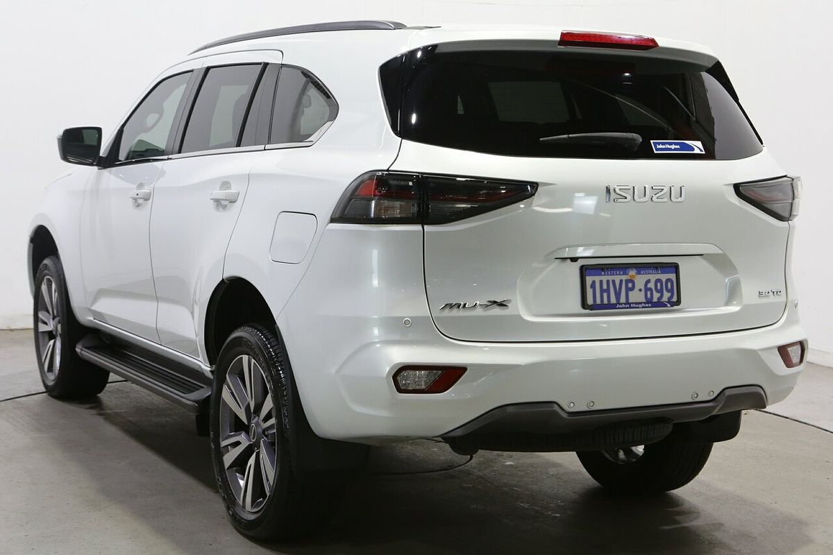 2023 Isuzu MU-X LS-T