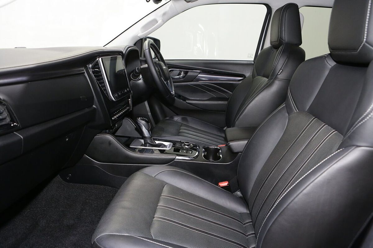 2023 Isuzu MU-X LS-T