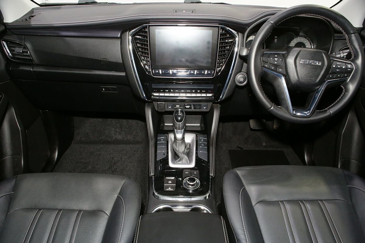 2023 Isuzu MU-X LS-T
