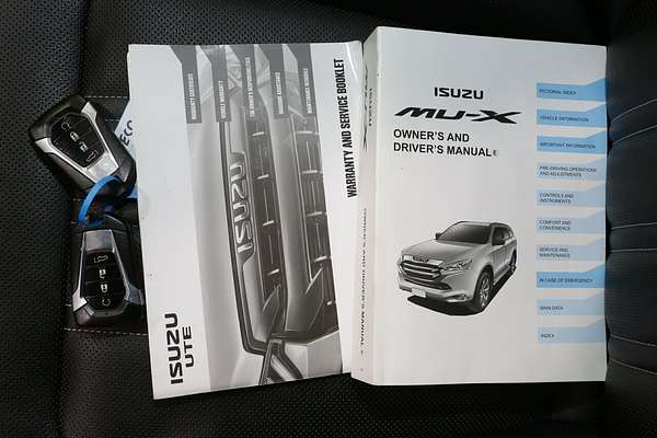 2023 Isuzu MU-X LS-T
