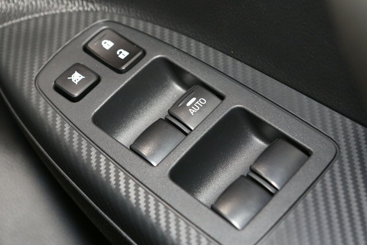 2024 Mitsubishi Eclipse Cross ES YB