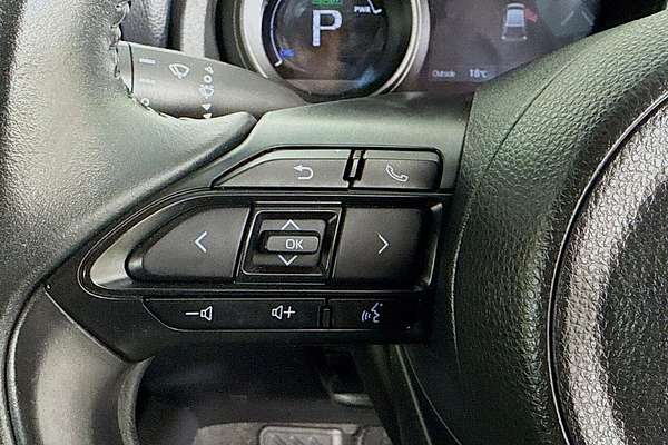 2021 Toyota Yaris ZR Hybrid MXPH10R