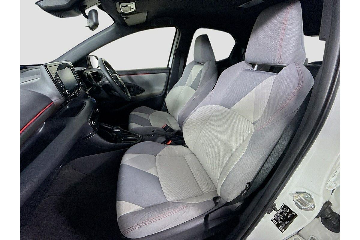2021 Toyota Yaris ZR Hybrid MXPH10R