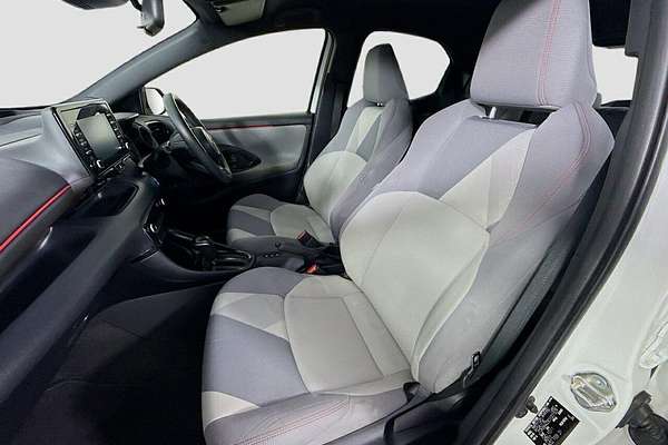2021 Toyota Yaris ZR Hybrid MXPH10R
