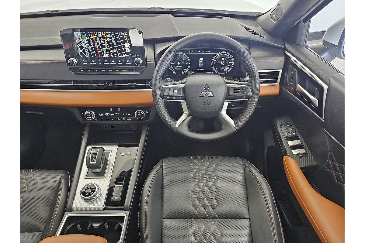 2023 Mitsubishi Outlander PHEV Exceed Tourer ZM