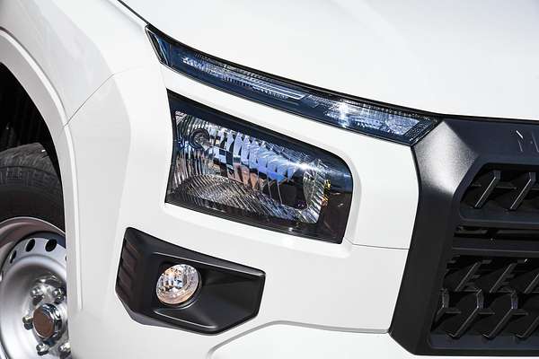 2025 Mitsubishi Triton GLX MV 4X4