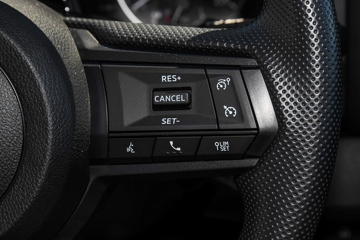 2025 Mitsubishi Triton GLX MV 4X4